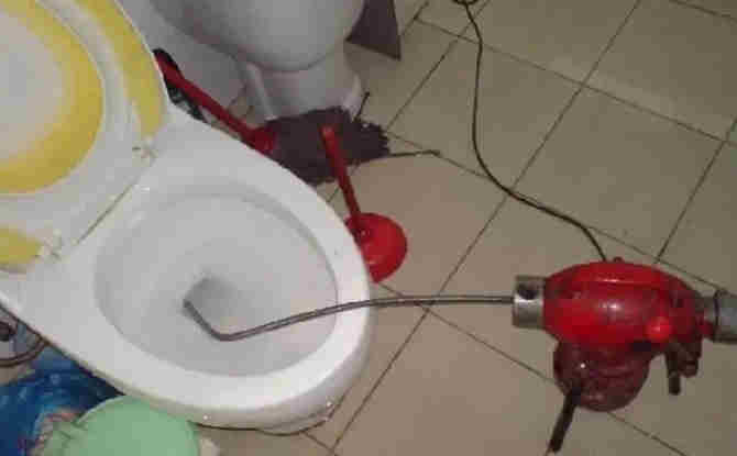治多马桶通下水